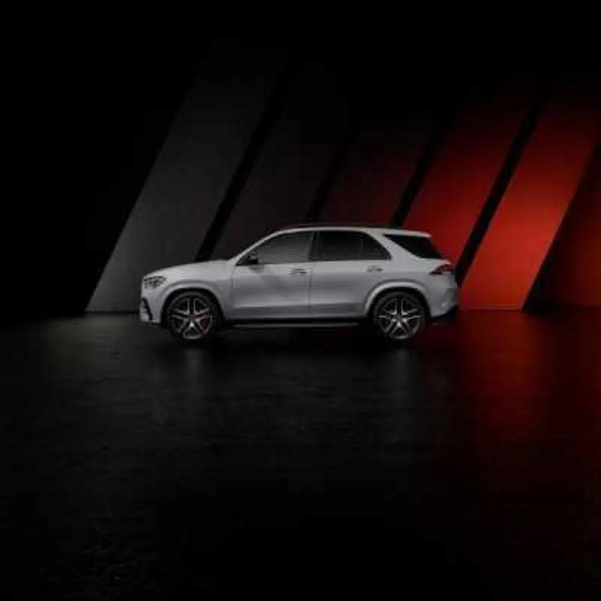 Mercedes GLE Suv e Coupé aggiornate: tutti i motori elettrificati  (29)