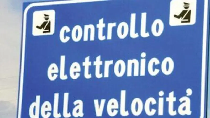 Telelaser o Autovelox: cartello caduto, "multata" la Polizia Locale 