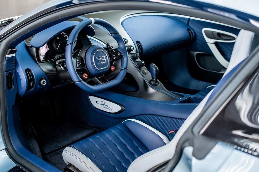 Bugatti Chiron Profil&eacute;e interni