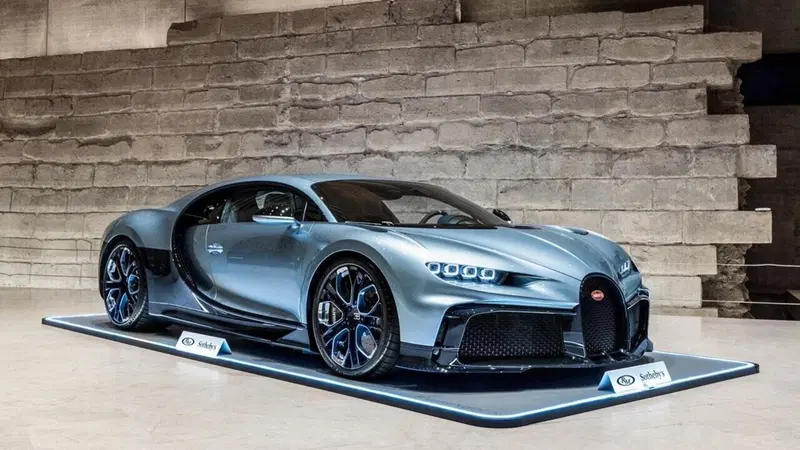 L'auto nuova pi&ugrave; cara del mondo ad un'asta: Bugatti Chiron Profil&eacute;e