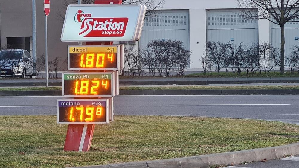 I prezzi di benzina e gasolio al 5 febbraio 2023 ad Arese