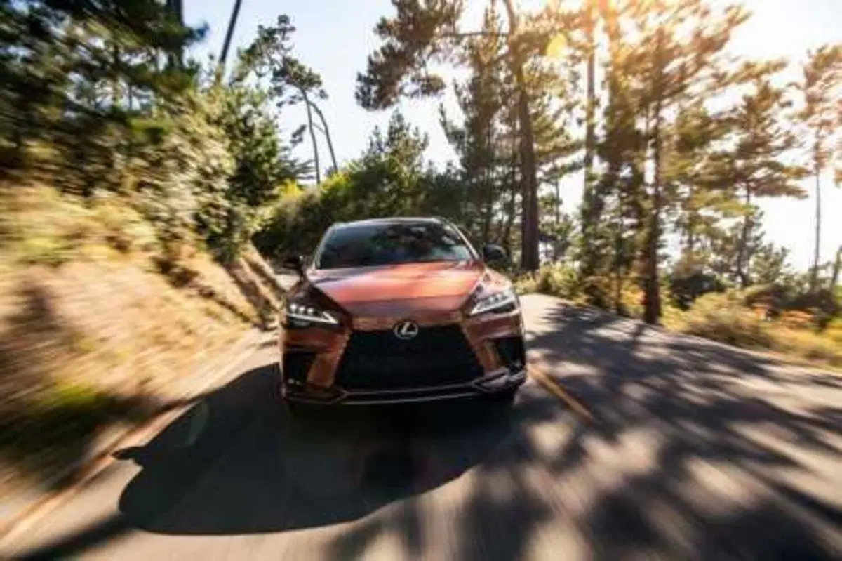 Lexus RX500h, ovvero l'ibrido evoluto che si sposta con il turbo sportivo (10)