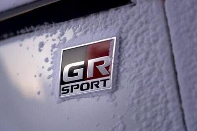 Toyota RAV4 GR Sport: salto in alto, anzi altissimo
