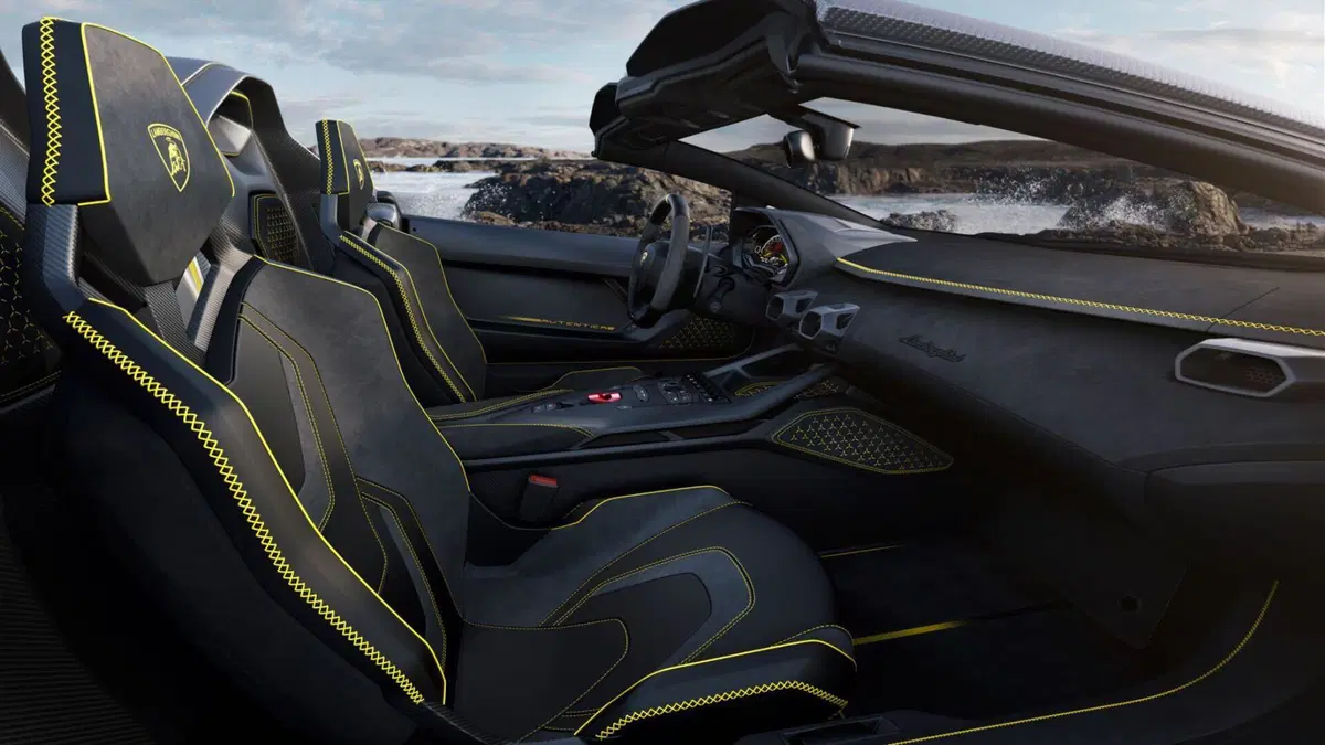 Lamborghini Invencibile e  Auténtica: addio V12 "puro" con questi due esemplari unici