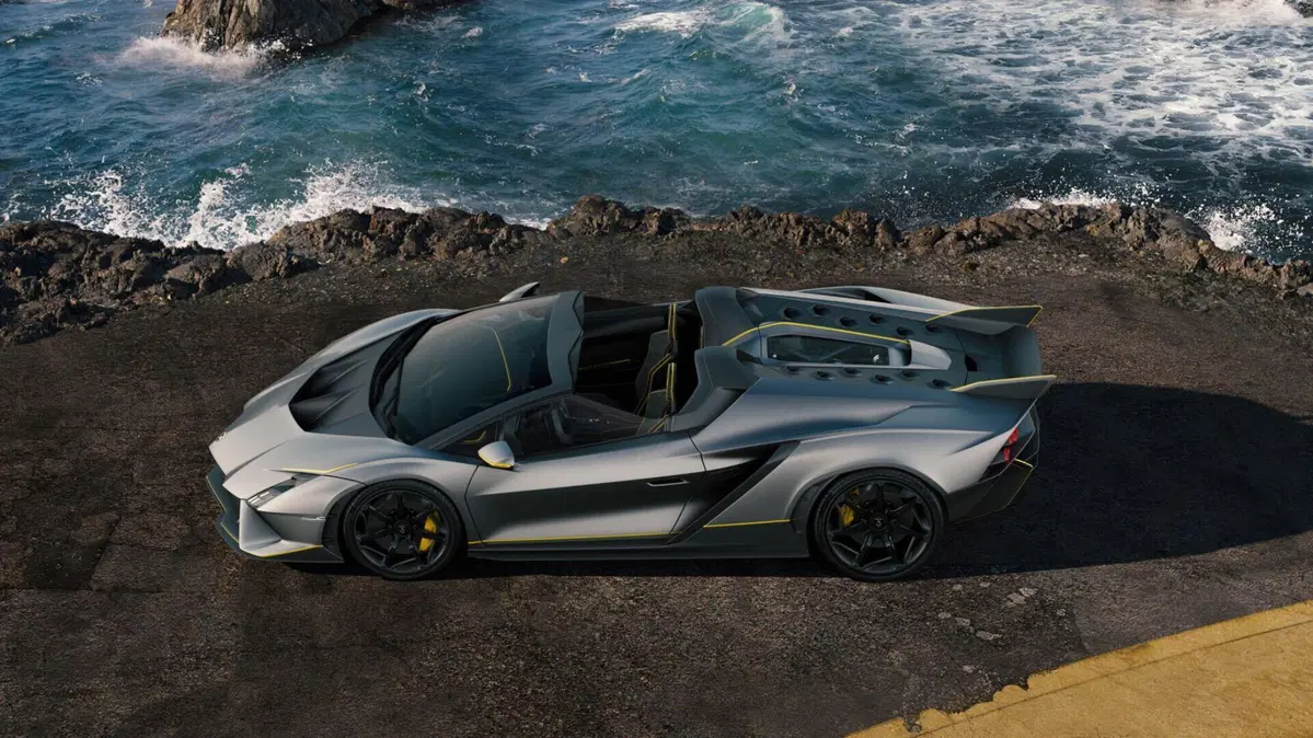 Lamborghini Invencibile e  Auténtica: addio V12 "puro" con questi due esemplari unici (11)