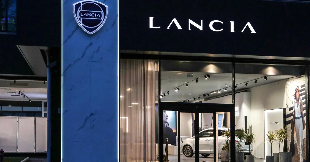 Nuova Lancia Ypsilon del 2024: lo spazio &egrave; pronto, l'auto si vedr&agrave;