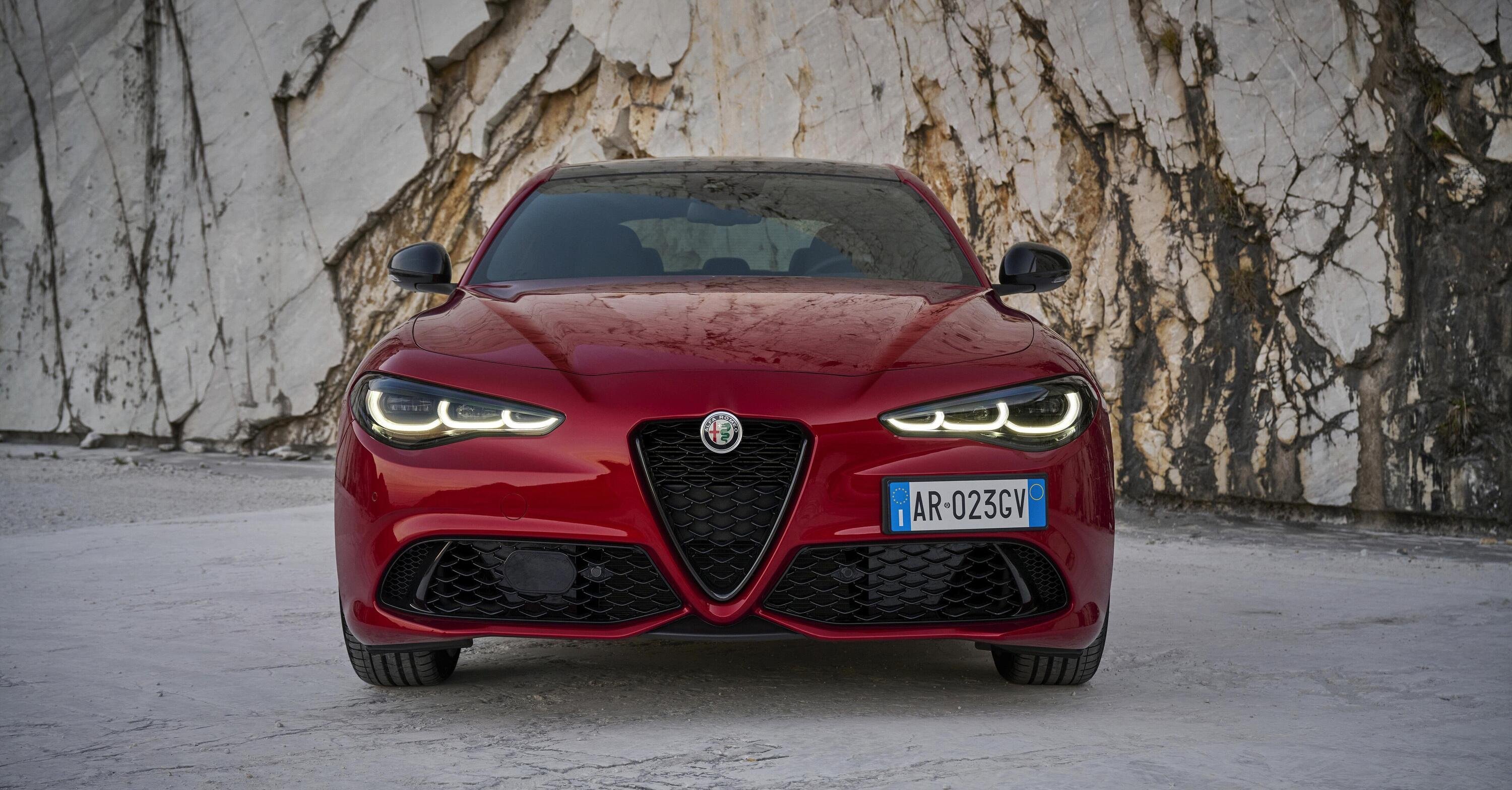 Oggi &egrave; l&#039;Alfa Romeo Day: ecco le nuove Giulia e Stelvio 2023 restyling 