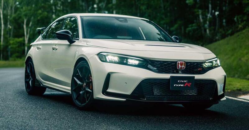 Il giro di pista della nuova Honda Civic Type R 2023: al top per Car &amp; Driver