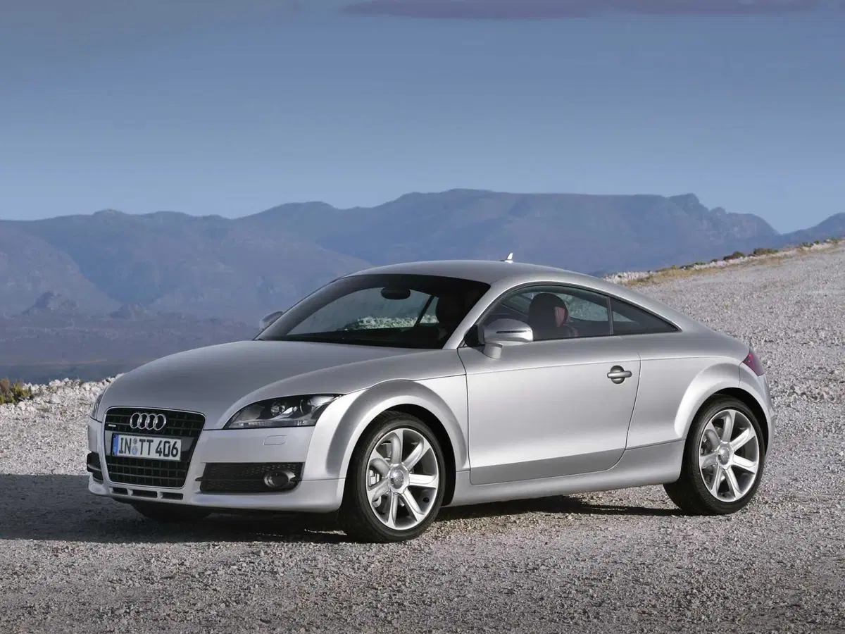 La salutiamo con rispetto: Audi TT, addio dopo 25 anni, ma 5 italiani avranno l'ultima (2)