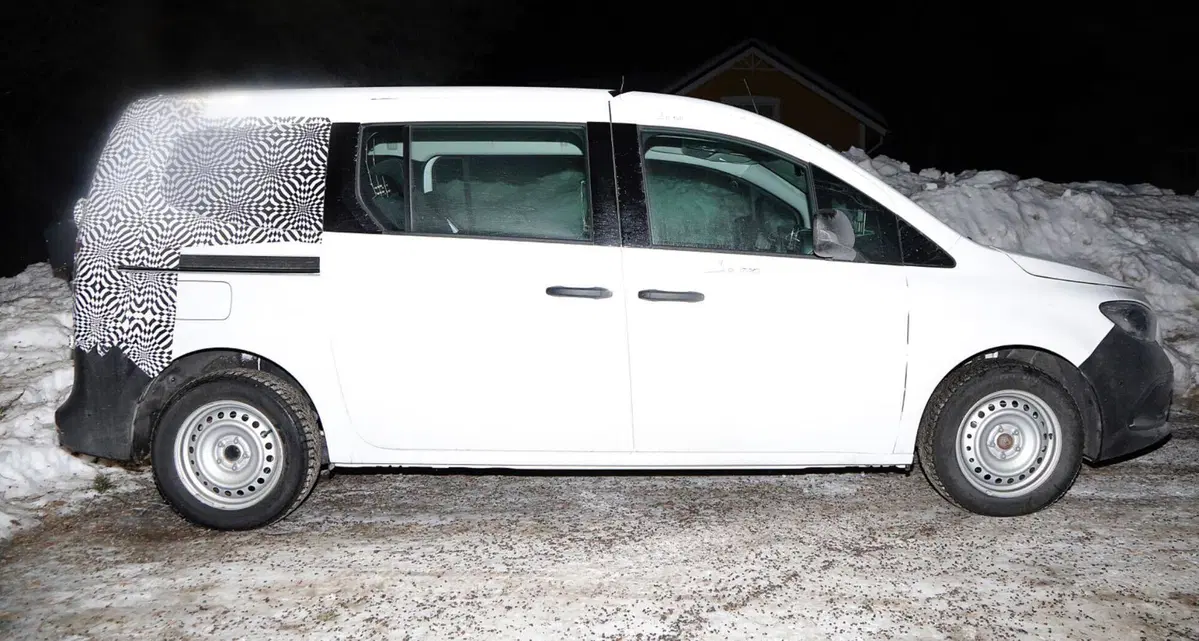Mercedes Citan, il furgone tedesco sarà offerto ancora a gasolio [Foto Spia] (5)