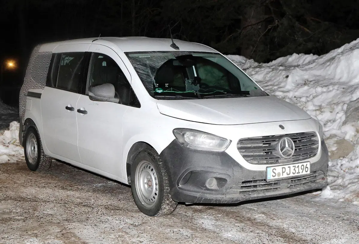 Mercedes Citan, il furgone tedesco sarà offerto ancora a gasolio [Foto Spia] (8)