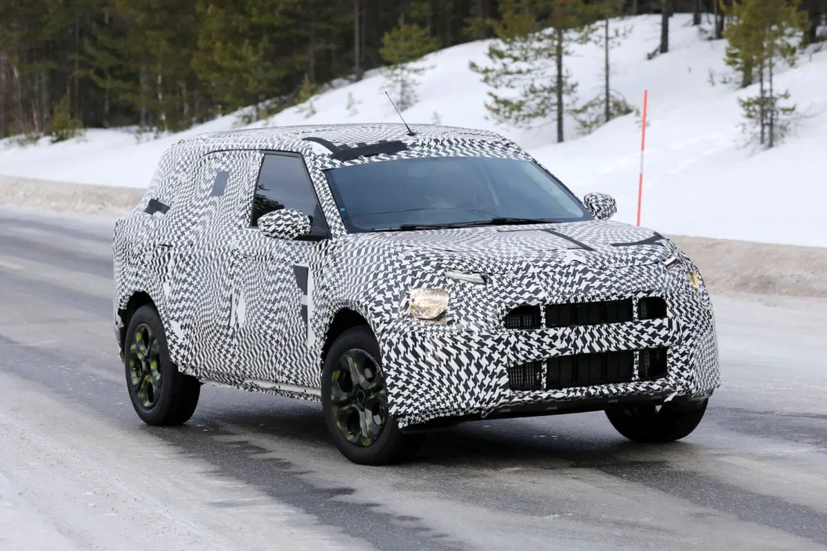 Nuova Citroën C3 Aircross, sarà elettrica e ibrida (Mild-Hybrid) [Foto Spia] (2)