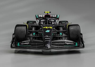 F1. Con la W14 nera, la Mercedes torna alle origini del mito delle Frecce d’argento