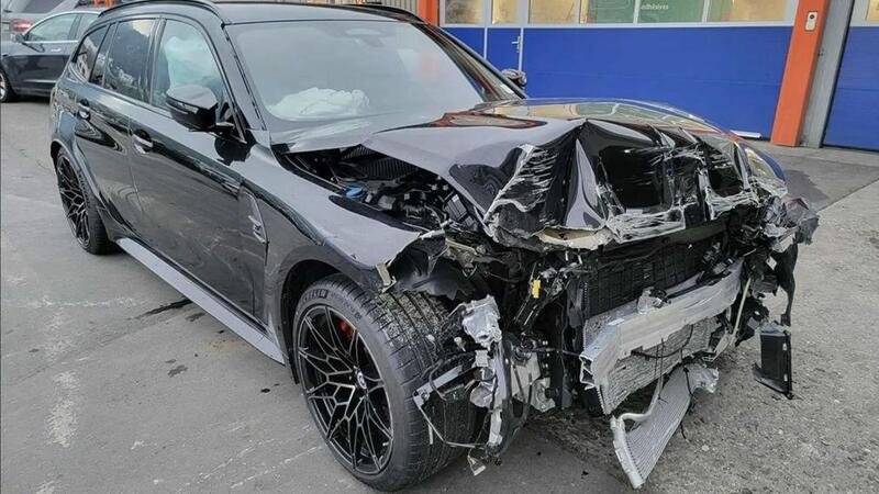 BMW M3 Touring di due mesi gi&agrave; distrutta, in vendita per 74k euro