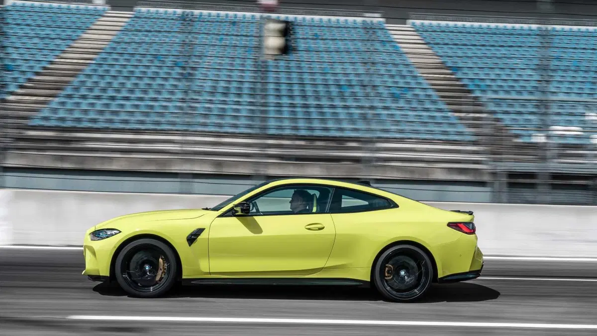 BMW Serie 4 Coupé M4 (3)