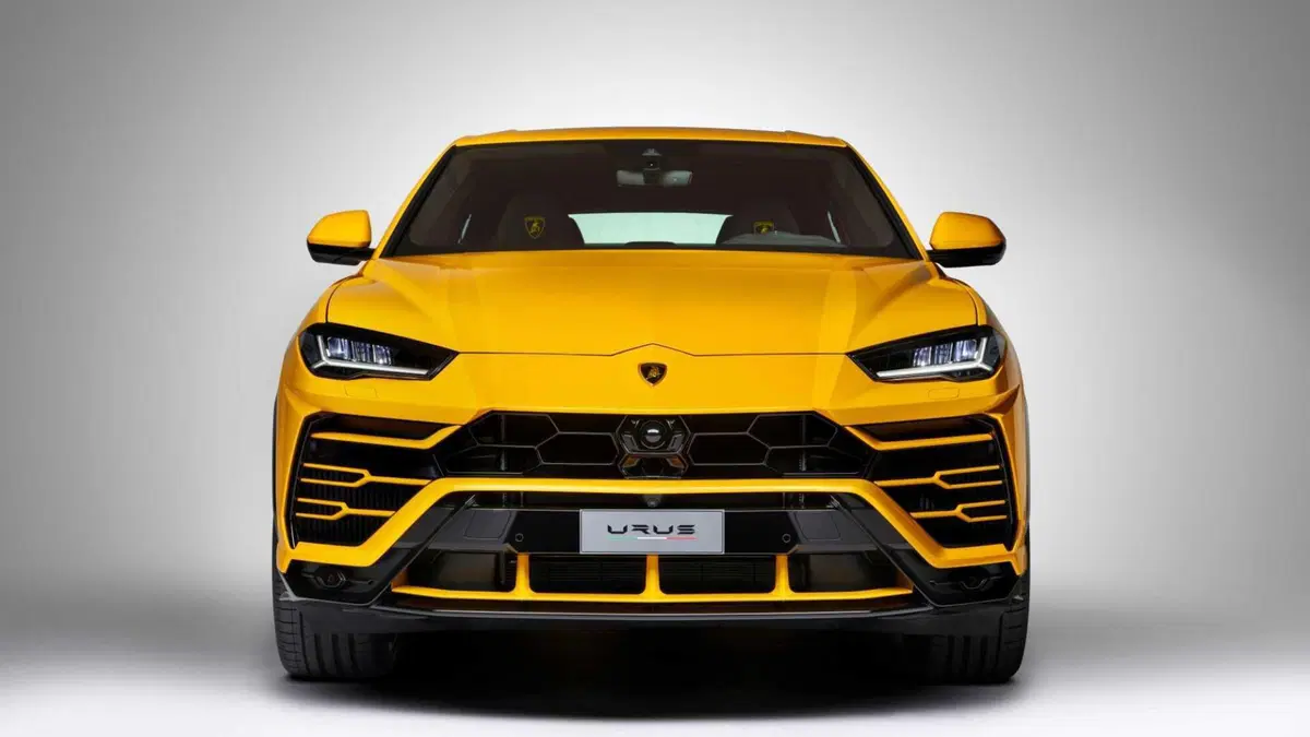 Lamborghini Urus (2017-->>) (3)