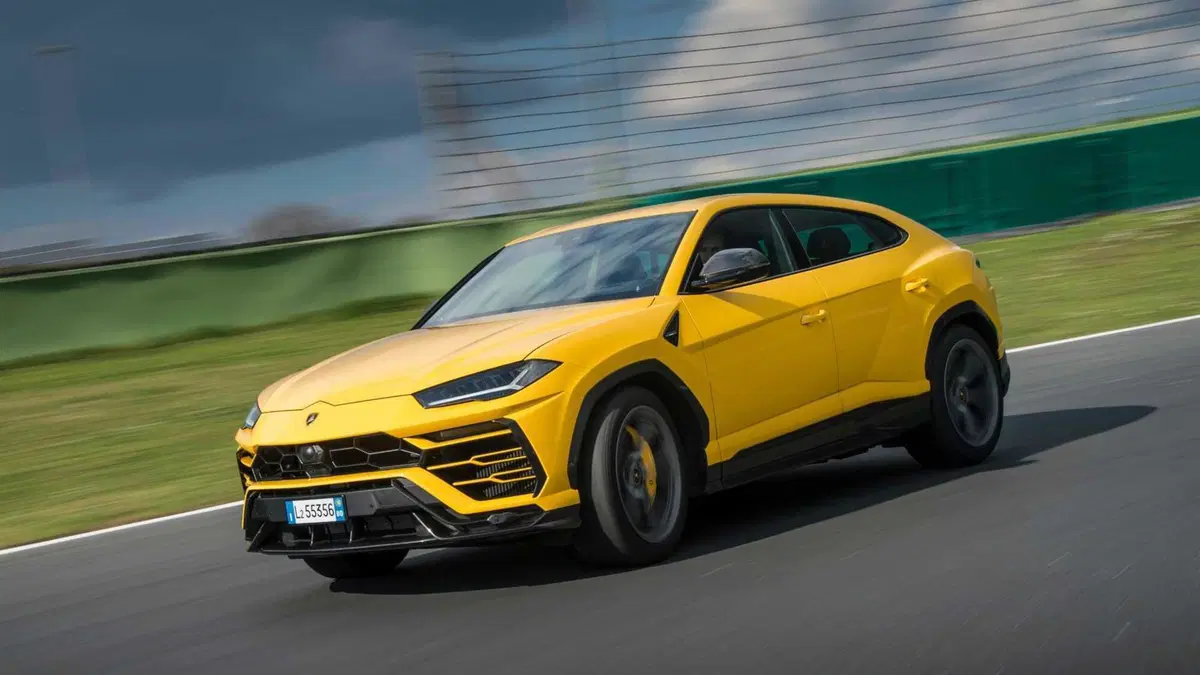 Lamborghini Urus (2017-->>) (10)