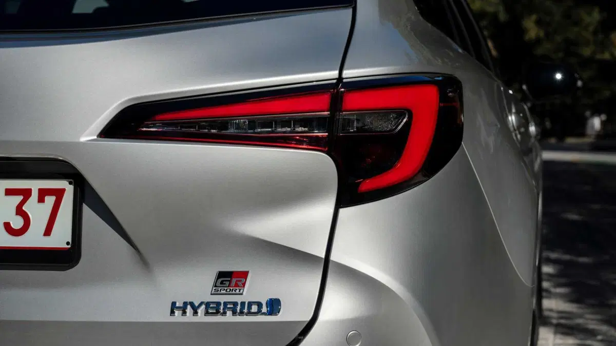 Toyota Corolla Touring Sports 1.8 Hybrid Style (13)