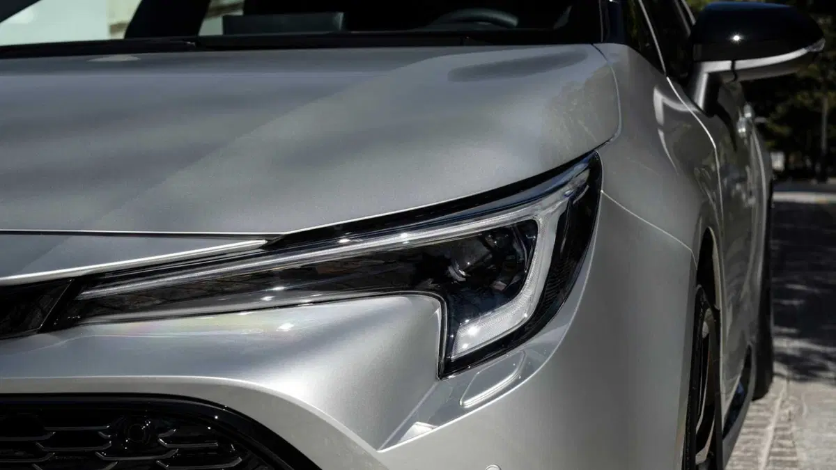 Toyota Corolla Touring Sports 1.8 Hybrid Style (11)
