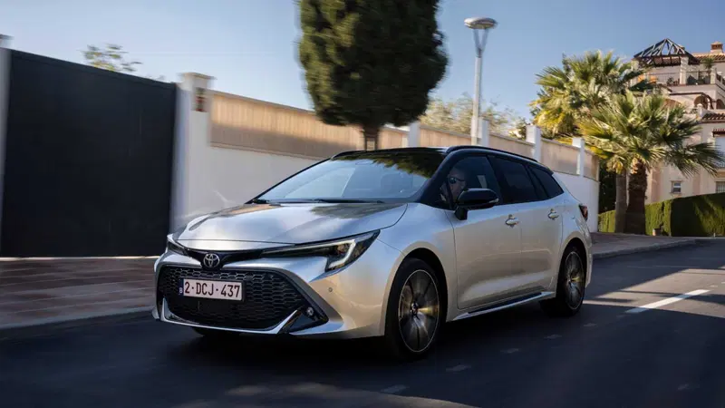Toyota Corolla Touring Sports 2.0h Active auto