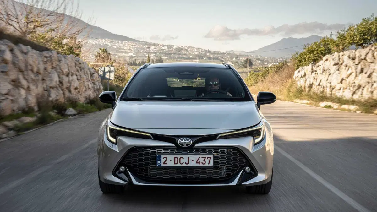 Toyota Corolla Touring Sports 1.8 Hybrid Style (4)