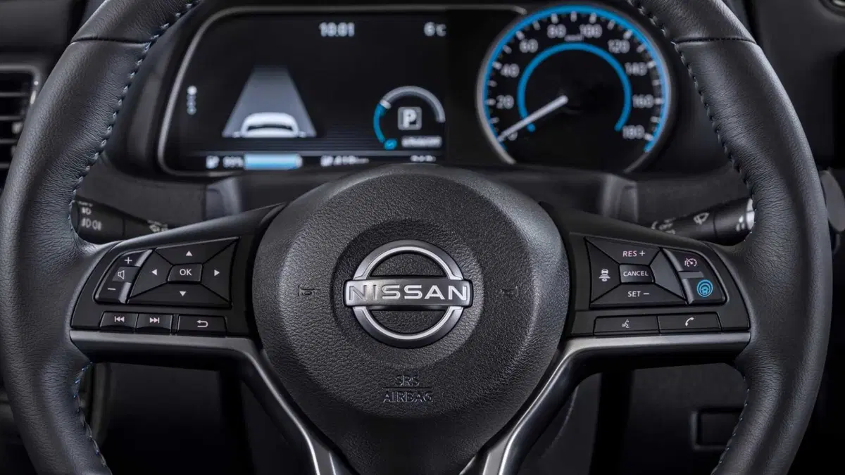 Nissan Leaf Tekna 40 kWh ProPilot Park (13)