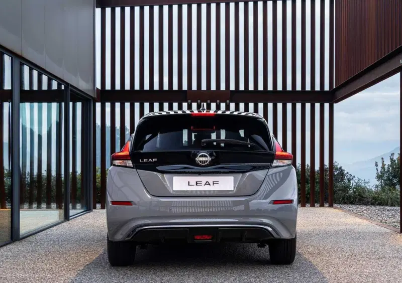 Nissan Leaf (2017-25) (9)