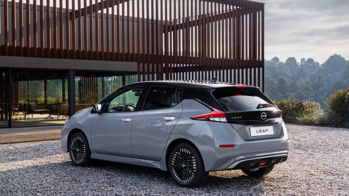 Nissan Leaf Tekna 40 kWh ProPilot Park (7)