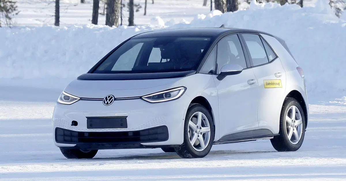 Volkswagen ID.2 , il prezzo sar&agrave; di 25.000 euro [Foto Spia]