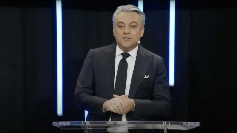 Luca De Meo contro gli sconti Tesla: "Drogano il mercato"