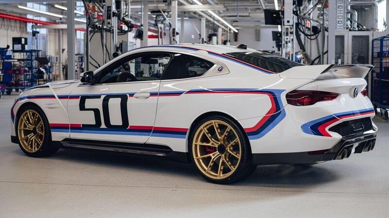 BMW M3 CSL: entriamo in fabbrica [VIDEO] 
