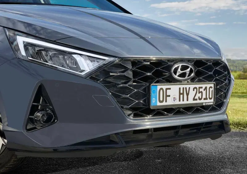 Hyundai i20 (2020-->>) (24)