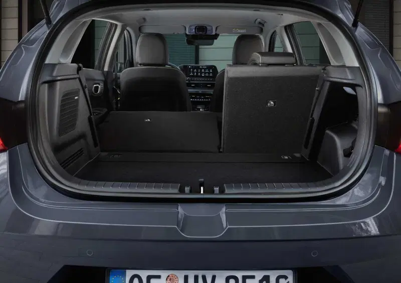 Hyundai i20 (2020-->>) (23)