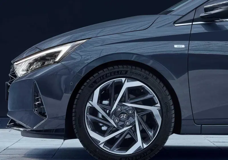 Hyundai i20 (2020-->>) (25)