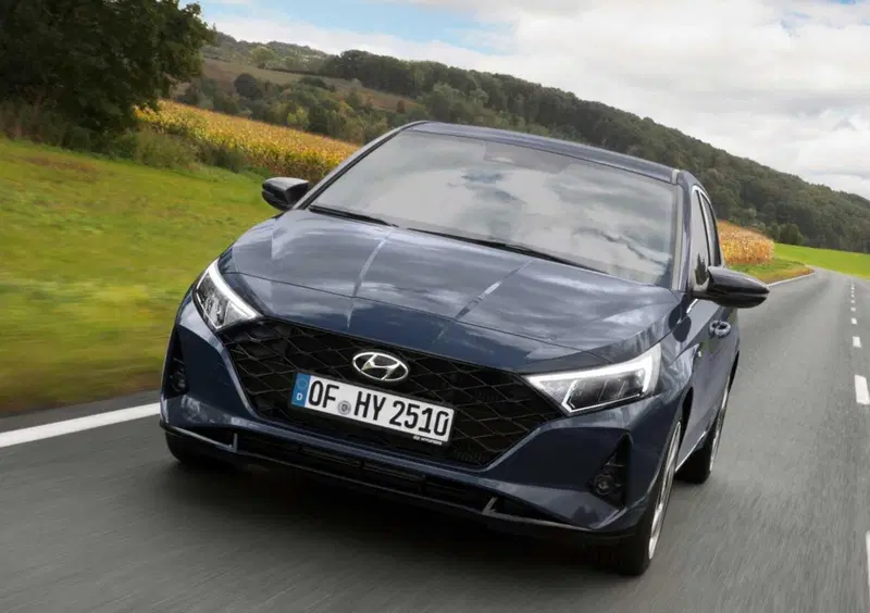 Hyundai i20 (2020-->>) (14)