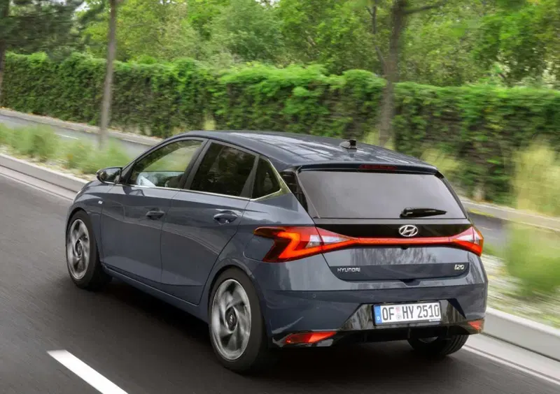 Hyundai i20 (2020-->>) (16)