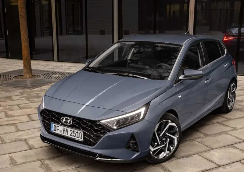 Hyundai i20 (2020-->>) (12)