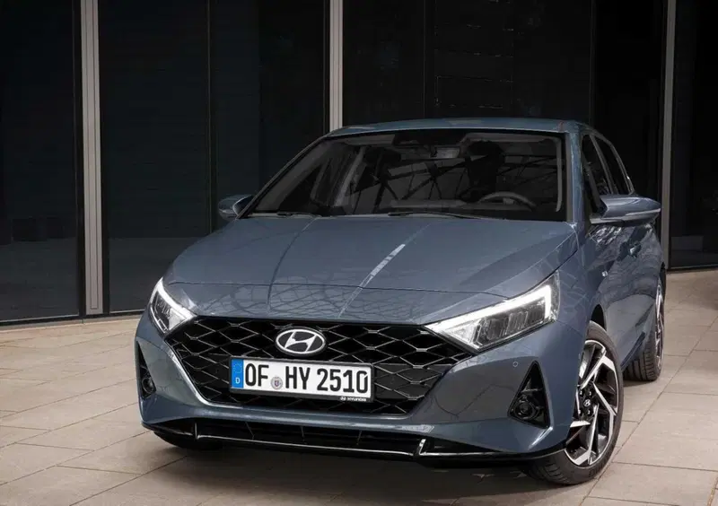 Hyundai i20 (2020-->>) (13)