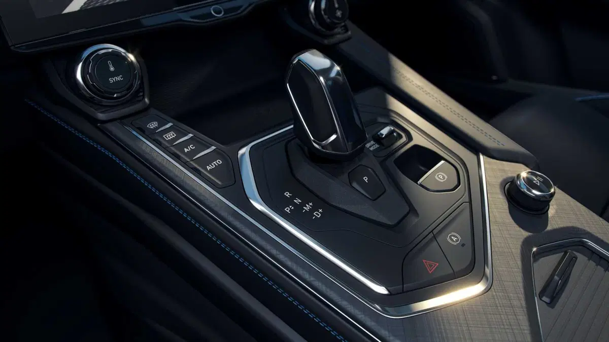 Lynk & Co 01 01 1.5 td phev (37)
