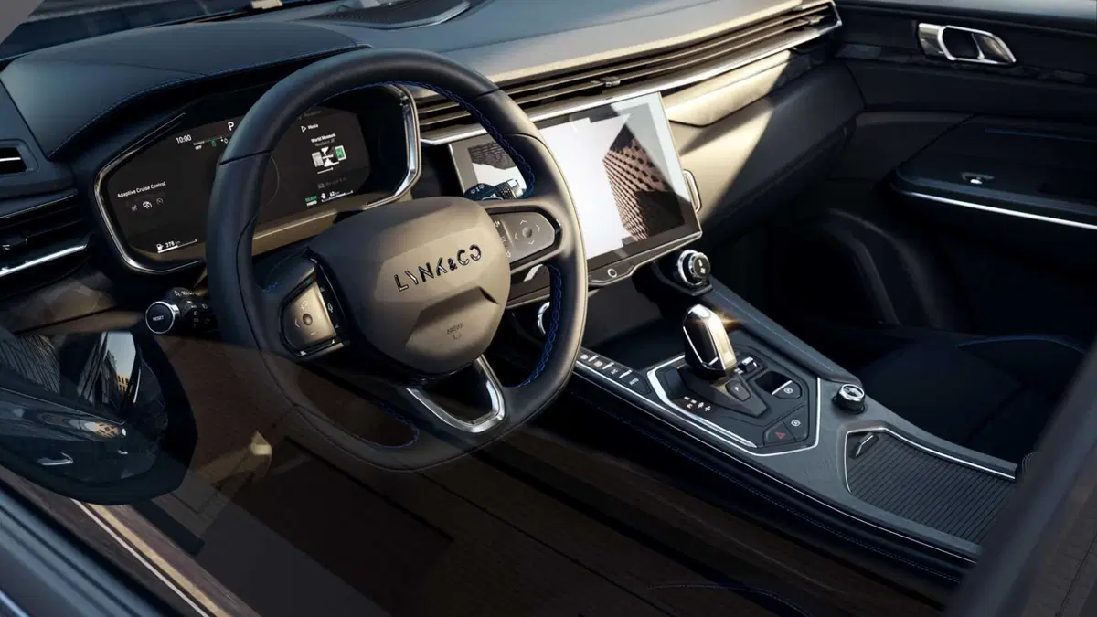 Lynk & Co 01 01 1.5 td phev (21)