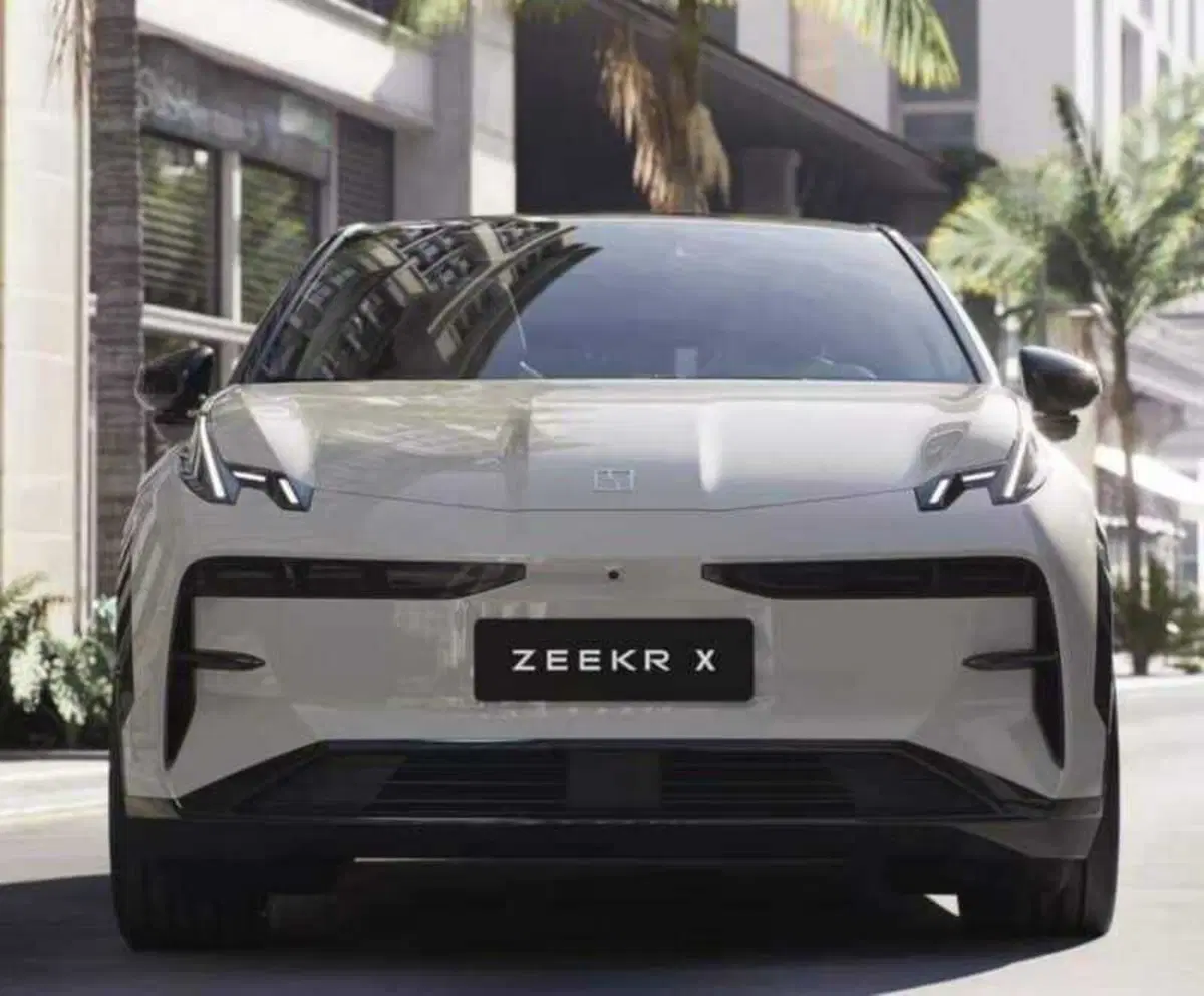 Zeekr X di Geely, futura Volvo, ecco la fotogallery  (8)