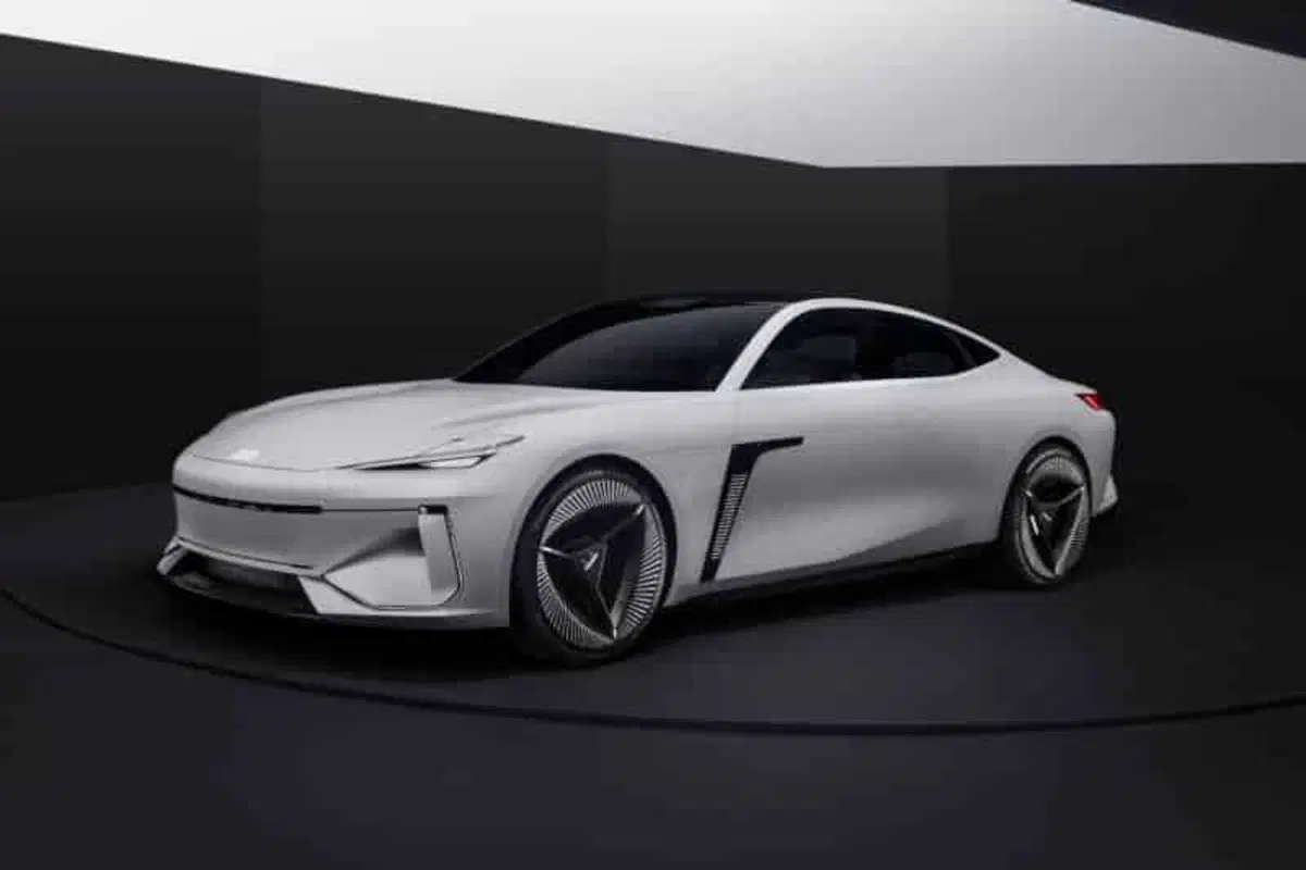 Geely Galaxy L7 suv e Galaxy Light col drone nella coda (13)