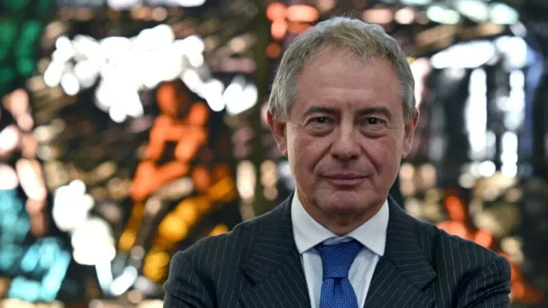 Ministro Urso: Stellantis riceve il 40% degli incentivi, ma le auto sono prodotte all'estero