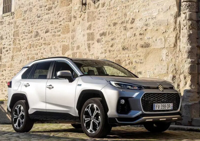 Suzuki Across (2020-->>) (3)
