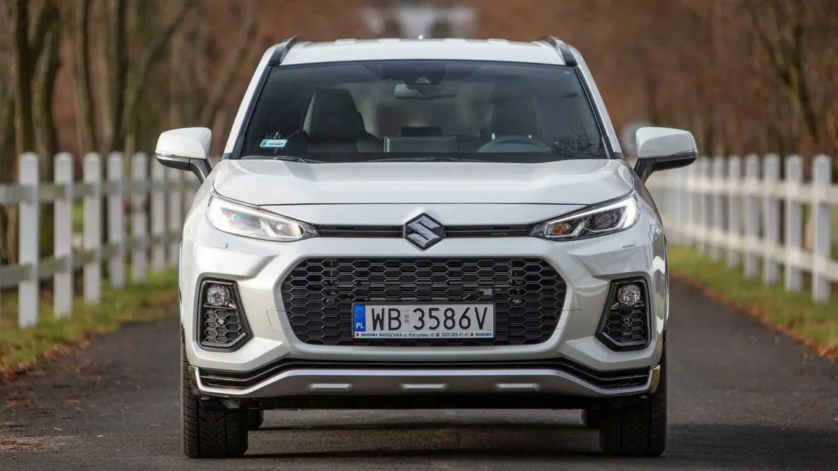Suzuki Across (2020-26) (4)