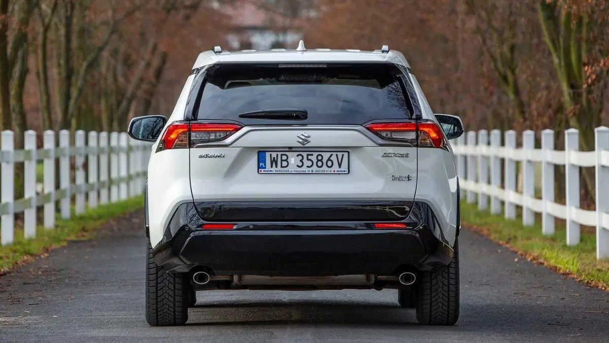 Suzuki Across (2020-26) (8)