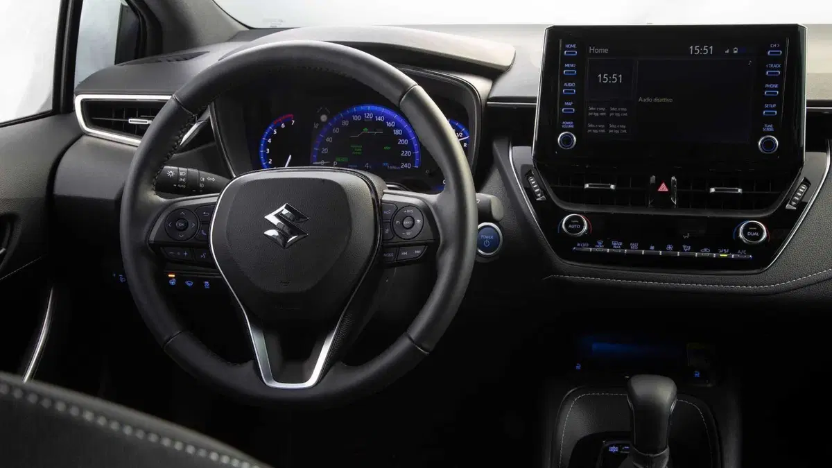 Suzuki Swace 1.8h Top e-cvt (10)
