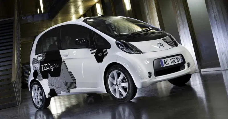 Peugeot iOn e Citro&euml;n C-Zero: quando l'idea &egrave; buona, ma ti viene troppo presto