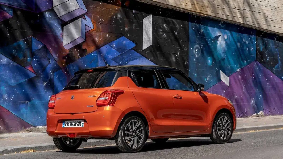 Suzuki Swift 1.2h Top 2wd (5)