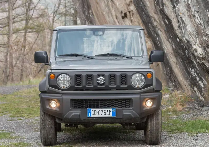 Suzuki Jimny (2018-25) (4)
